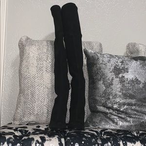 Barney’s New York Black Suede Boots SZ: 6